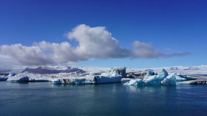 Glacier lagoon with floating icebergs in Iceland