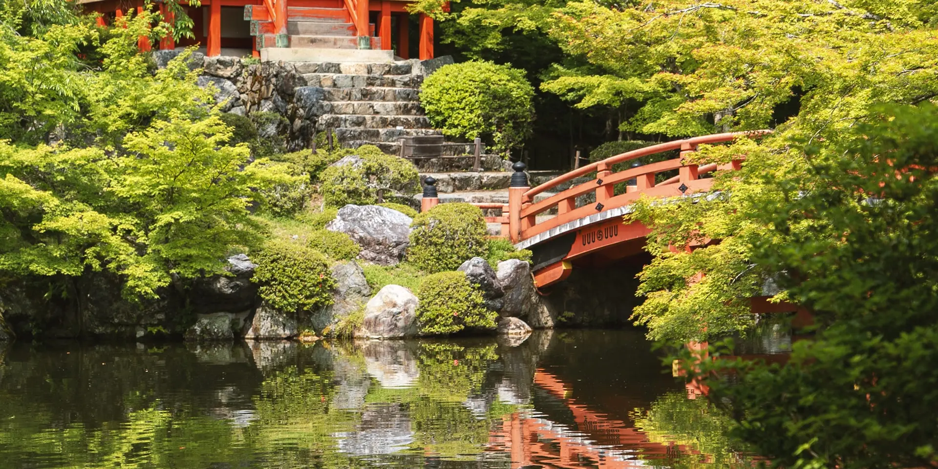 Traditional Kyoto temple with autumn foliage